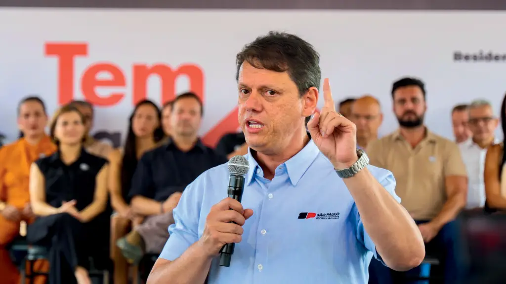 3- GOVERNADOR-SP-TARCISIO-DE-FREITAS.webp